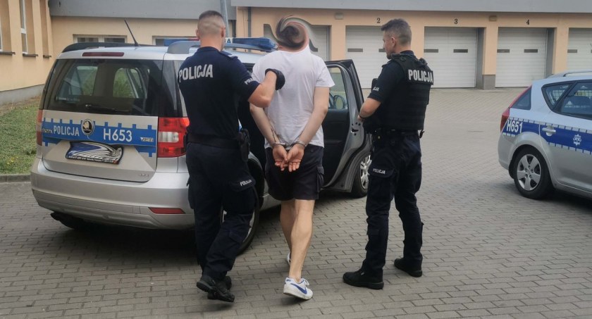 Groził sprzedawczyni nożem i okradł sklep