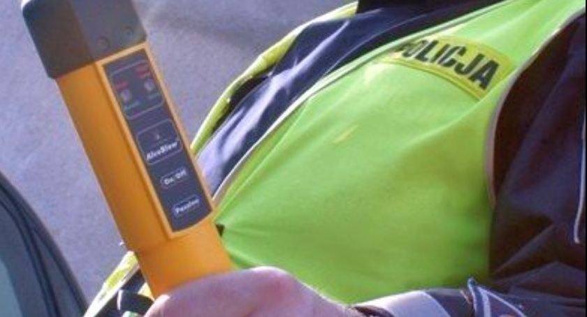 Nietrzeźwy ciechanowianin za kierownicą Mercedesa