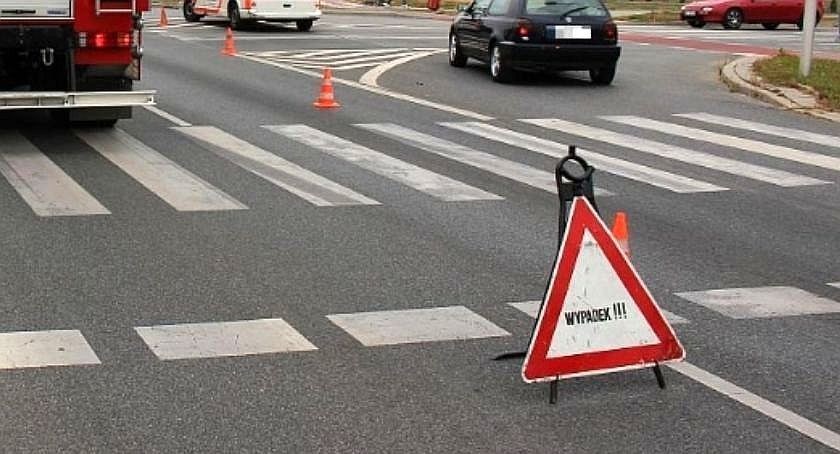 Wypadek w Ciechanowie. Senior stracił prawo jazdy