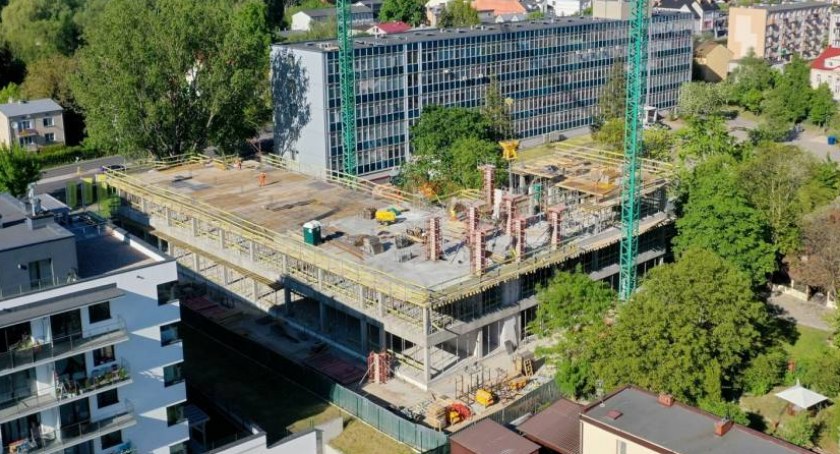 Co dalej z budową biurowca w Ciechanowie?