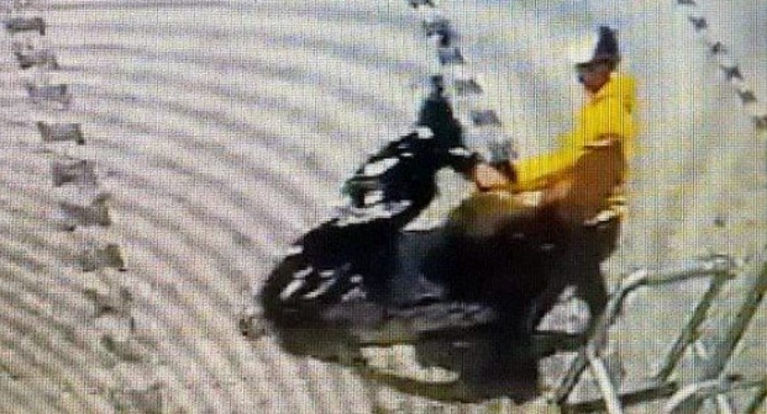 Zabrał, uszkodził i porzucił. Szuka go policja