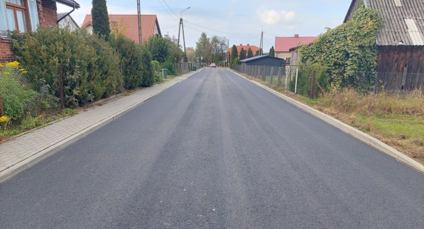W gminie Regimin przebudowali drogę powiatową [zdjęcia]