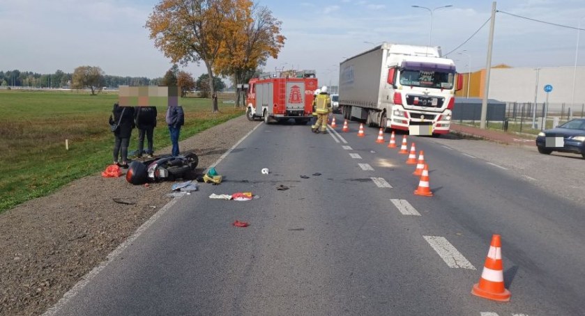 Dwa zdarzenia drogowe w tym samym czasie w powiecie ciechanowskim [zdjęcia]