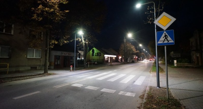 W Ciechanowie doświetlono kolejne przejścia dla pieszych