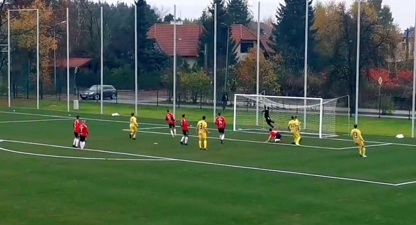 MKS przegrał z wiceliderem [wideo]