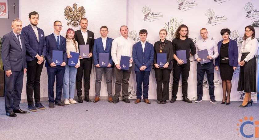 Najlepsi maturzyści z ciechanowskich szkół nagrodzeni [zdjęcia]