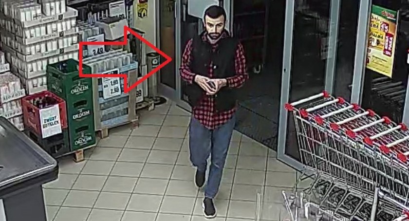 Sprawcy kradzieży poszukiwani przez policję [zdjęcia]