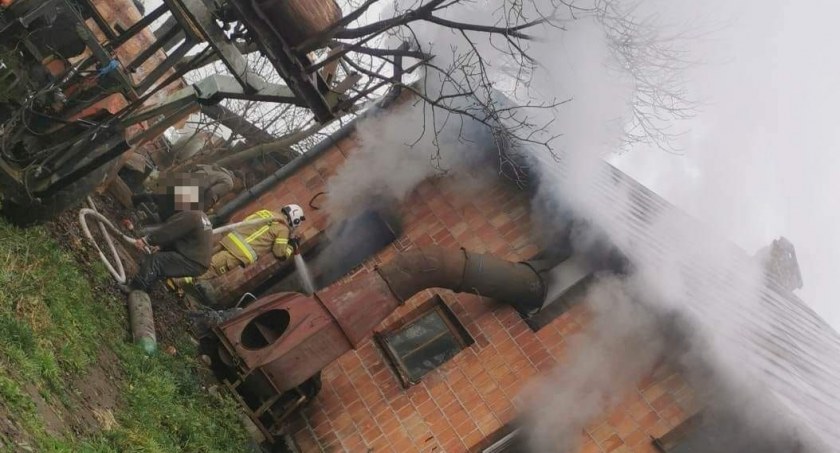 Pożar w budynku pod Ojrzeniem