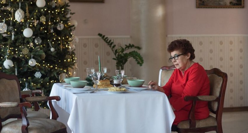 Zaproszenie na wigilię dla samotnych seniorów