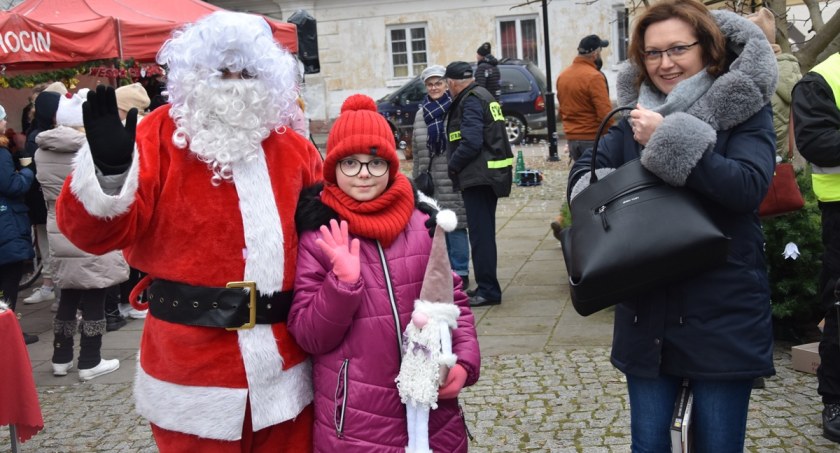 Bożonarodzeniowy klimat na jarmarku w Sochocinie [zdjęcia]