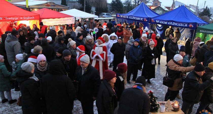 W Glinojecku odbył się pierwszy Jarmark Bożonarodzeniowy [zdjęcia]