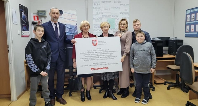 Prawie 40 komputerów od Sejmiku 