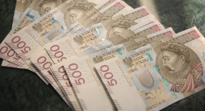 Rozkochał i okradł na ogromną kwotę