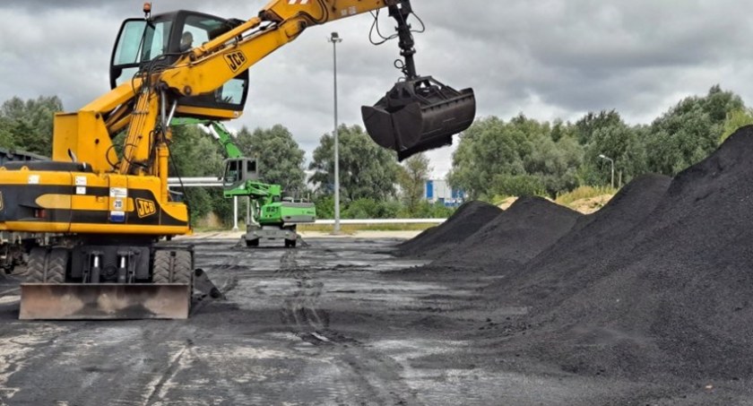 Ciechanów skarży się na jakość węgla