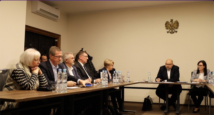 Komisja zdecydowała. Czy radni odwołają Starostę? [wideo]