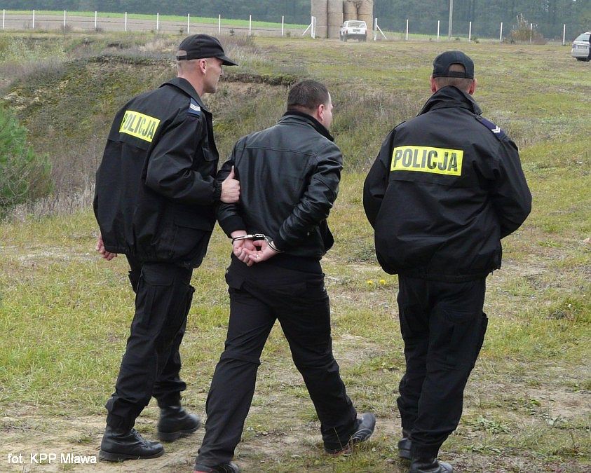 Zatrzymali sprawcę groźnego pożaru w Mdzewie (zdjęcia)