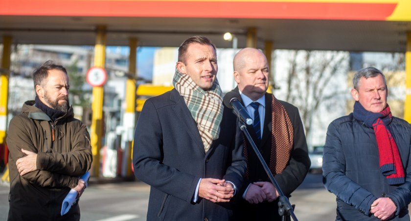 Orlen zawyżał ceny paliw? Ciechanów i inne samorządy skierują wnioski do UOKiK