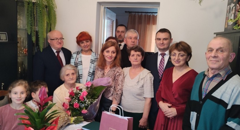 Stulatka z dobrym zdrowiem i pamięcią!