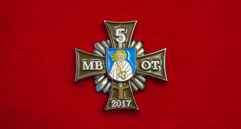 Odznaka pamiątkowa trafiła z Ciechanowa do Muzeum Wojska Polskiego