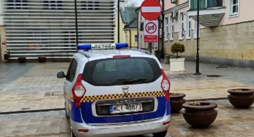 Wasze Info: Strażnicy miejscy przyłapani! [zdjęcia] - aktualizacja