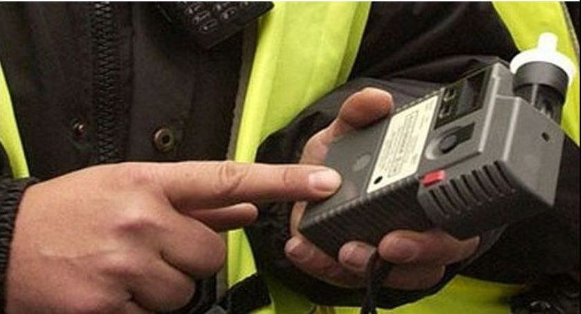 Na podwójnym gazie przez centrum Ciechanowa. Kierująca zatrzymana przez policję