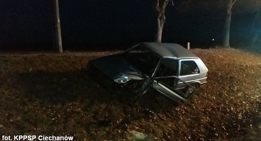20-latka łamała przepisy i uciekała przed policją. W Gumowie uderzyła w Forda (zdjęcia)