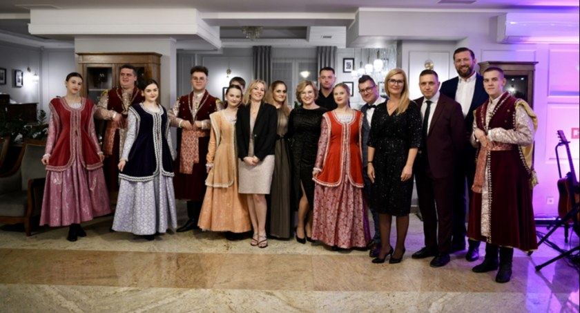 Prawie 160 gości na balu TMZC w Ciechanowie [zdjęcia]