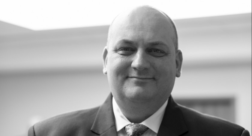 Zmarł Dariusz Węcławski, były sekretarz miasta, radny, literat 