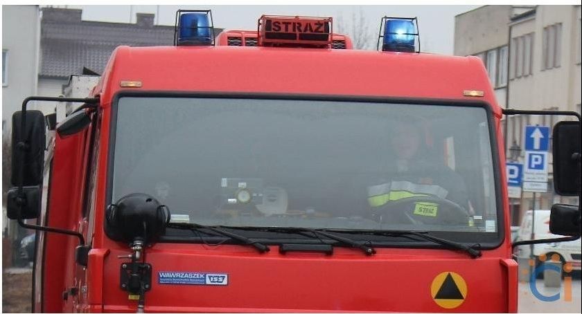 Utknęli w koszu podnośnika