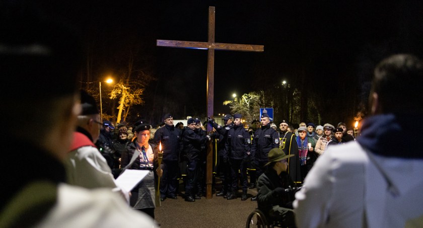 Droga Krzyżowa ulicami Ciechanowa [zdjęcia]