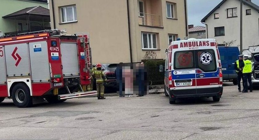 Porsche zderzyło się z dostawczakiem w Ciechanowie