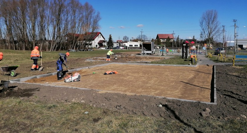 W Ciechanowie powstaje skatepark-minirampa i Funpark