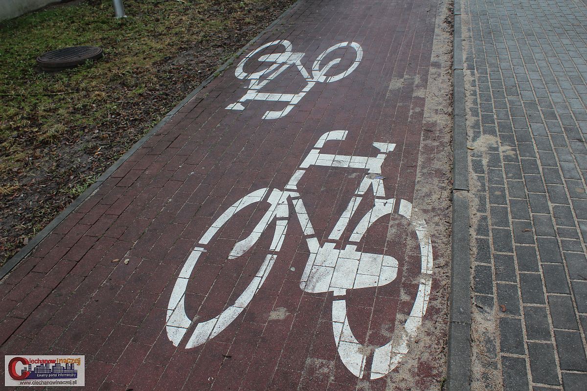 Ciechanów: Rowerzystka najechała na pieszego na pętli miejskiej