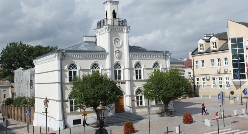 Pieniądze na letni wypoczynek. Prezydent Ciechanowa ogłosił konkurs