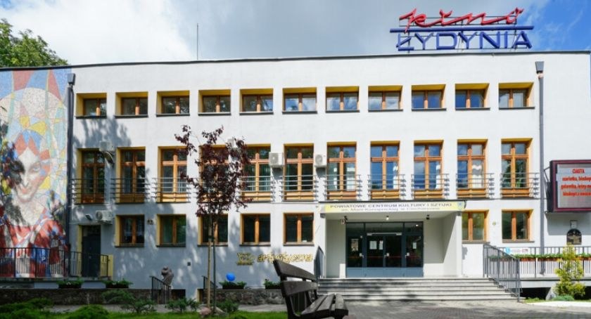 Ponad 30 osób z powiatu ciechanowskiego ze stypendiami [lista]
