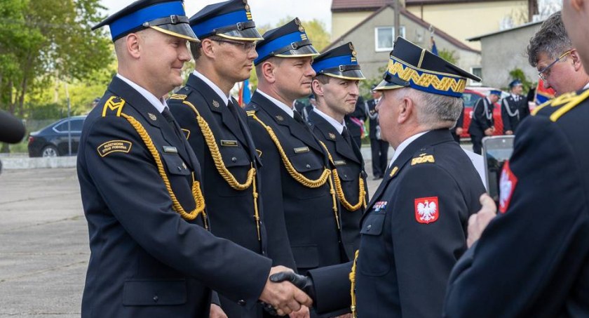 Awanse, odznaczenia i medale dla strażaków z powiatu ciechanowskiego [zdjęcia]