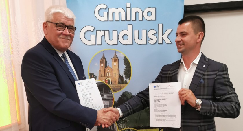 Umowa podpisana. Sześć dróg w gminie Grudusk do przebudowy
