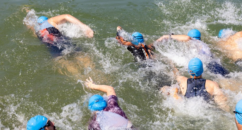 Pływali, biegali ... Aquathlon w Ciechanowie [wideo/zdjęcia]