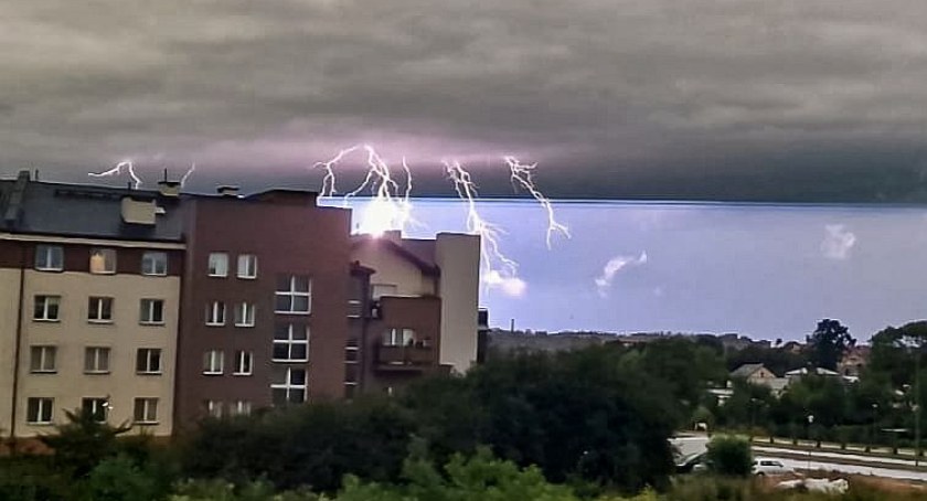 Strażacy usuwają skutki burz w powiecie ciechanowskim [zdjęcia]