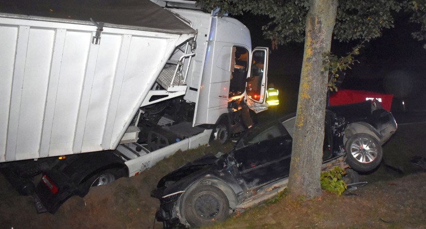 Tragiczny wypadek na drodze Ciechanów-Mława [zdjęcia]