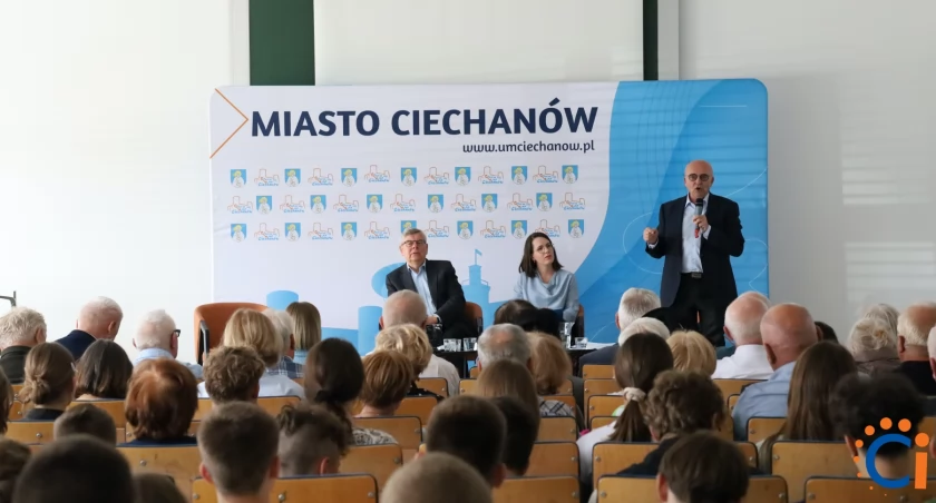 O polskiej racji stanu. Spotkanie i debata na ciechanowskiej uczelni [zdjęcia]