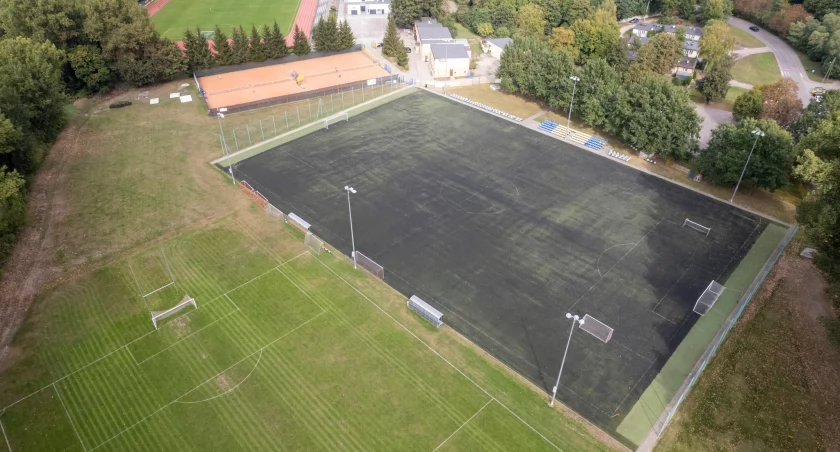 Boisko na stadionie w Ciechanowie przejdzie modernizację
