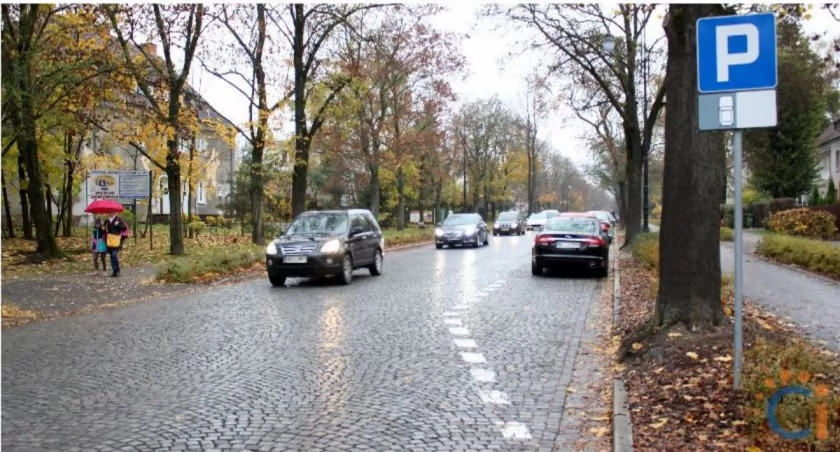 Przesadził z prędkością na ul. Sienkiewicza. 18-latek stracił prawo jazdy