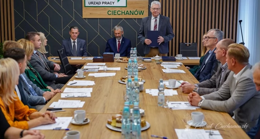 Nowy skład Powiatowej Rady Rynku Pracy w Ciechanowie [zdjęcia]
