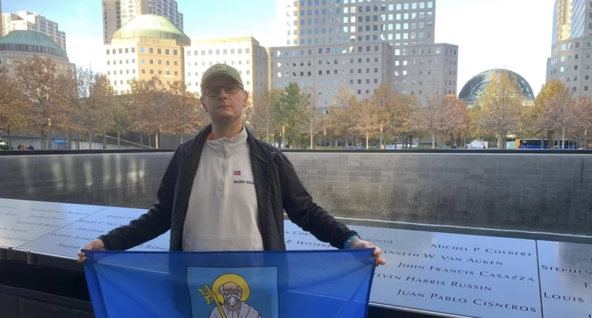 Ciechanowianin pobiegł w maratonie w Nowym Jorku [zdjęcia]
