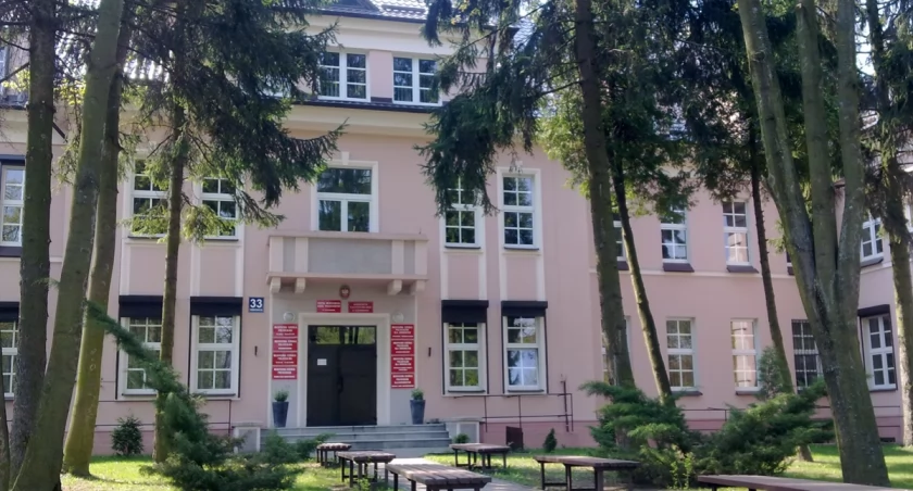 Ciechanowska szkoła poszukuje głównego księgowego