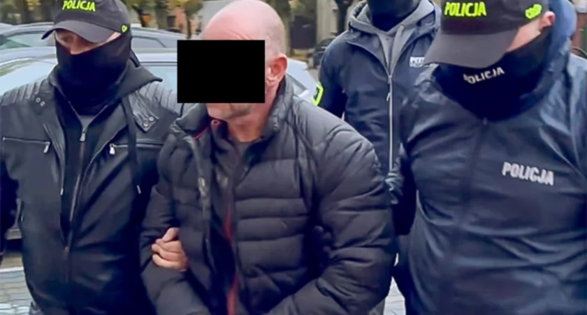 Zabił dwie osoby. Policja zatrzymała go w sąsiednim powiecie [wideo/zdjęcia]