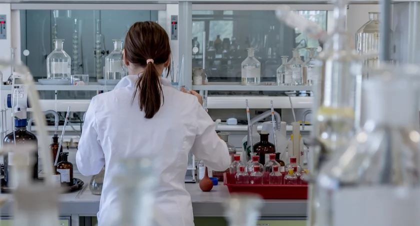 Ukradli dane laboratorium. Żądają okupu. Ciechanowianie także korzystali z jego usług