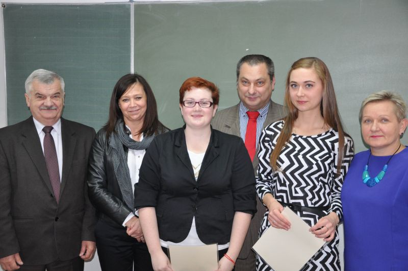 Studentki PWSZ w Ciechanowie otrzymały stypendia ministra za wybitne osiągnięcia