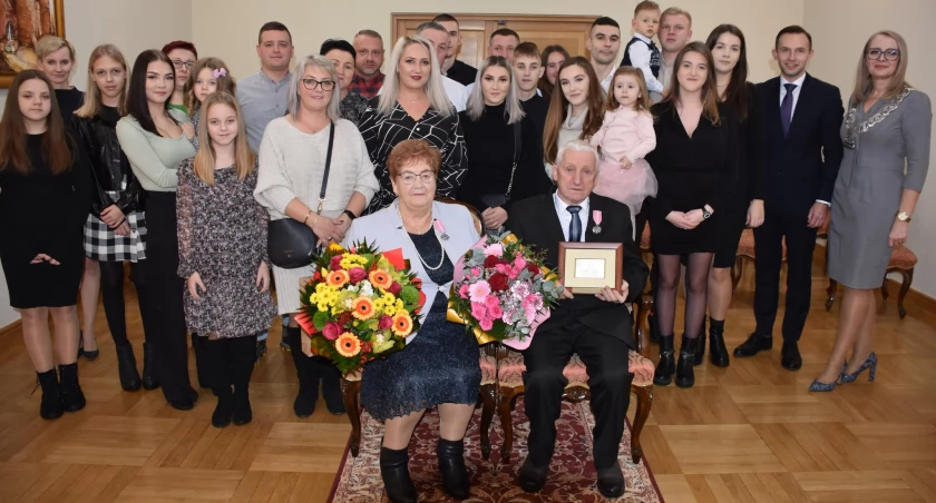 Ciechanowianie otrzymali medale „Za Długoletnie Pożycie Małżeńskie” [zdjęcia]